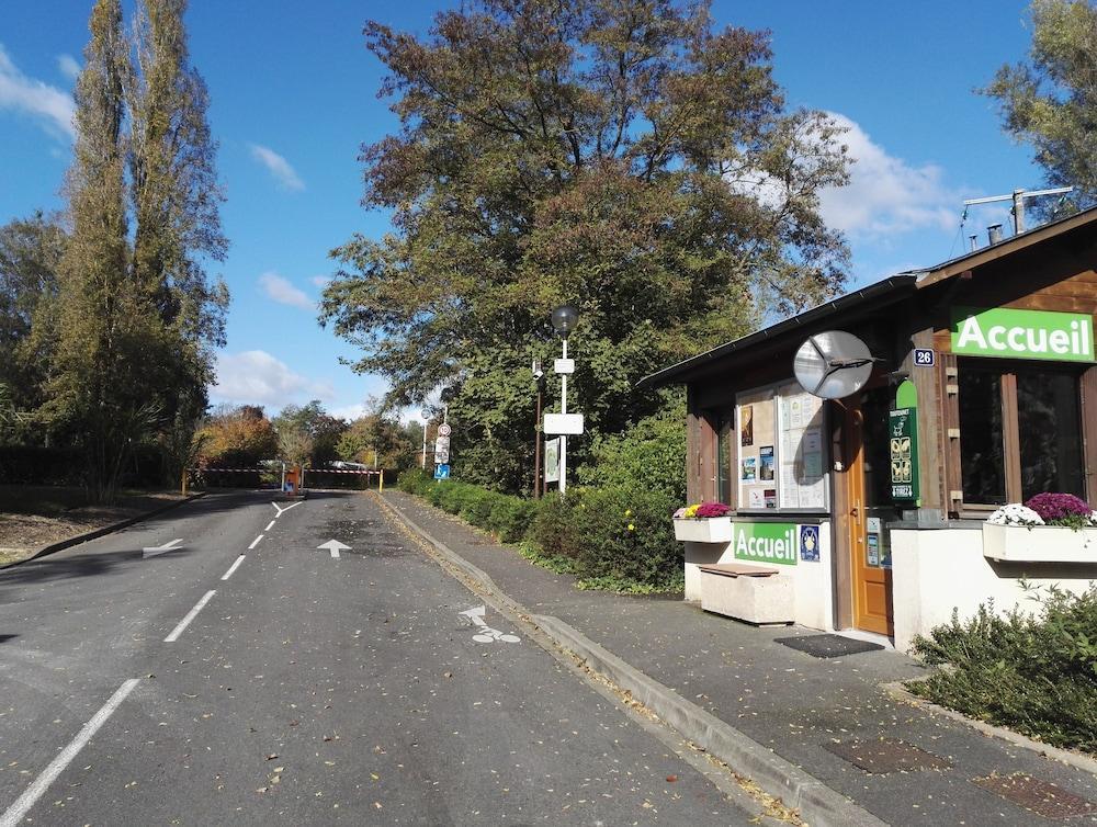 Camping De Bourges Eksteriør billede